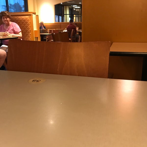 Saint Louis Bread Co. 447 N New Ballas Rd