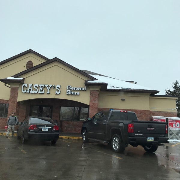 Foto tirada no(a) Casey&#39;s General Store por Scott C. em 1/15/2019