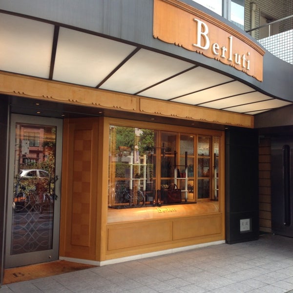Berluti 阪急メンズ館 梅田 0 Tips Berluti 阪急メンズ館 梅田 0 Tips