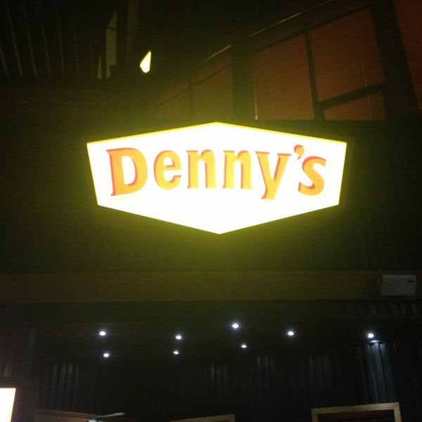 Photo taken at Denny&#39;s by Coni C. on 9/17/2013