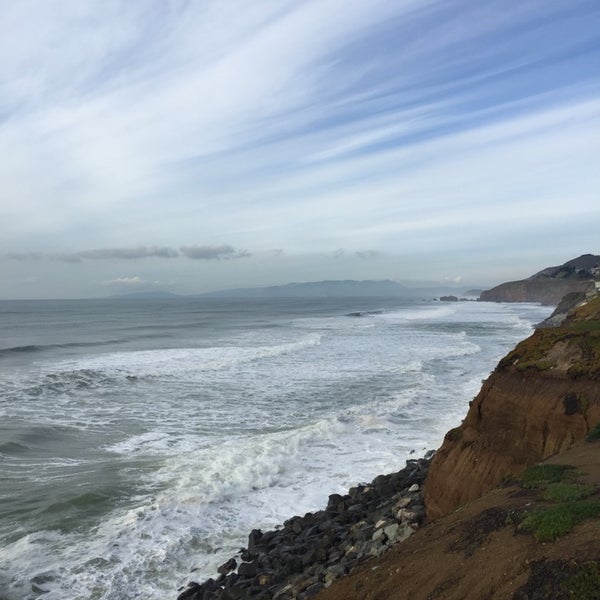 Foto tirada no(a) San Francisco RV Resort por Erma B. em 12/13/2014