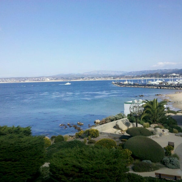 รูปภาพถ่ายที่ Monterey Bay Inn โดย John G. เมื่อ 5/8/2013