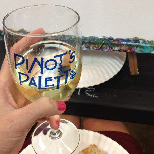 Foto tirada no(a) Pinot&#39;s Palette por Katie P. em 7/9/2013