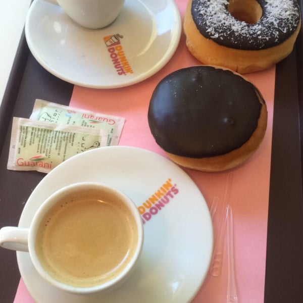 Photo taken at Dunkin&#39; Donuts by ALEOS BLACK 9. on 6/19/2016