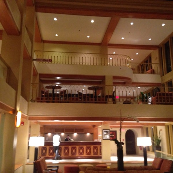 Foto diambil di Wyndham Hotel oleh Allie J. pada 6/10/2014