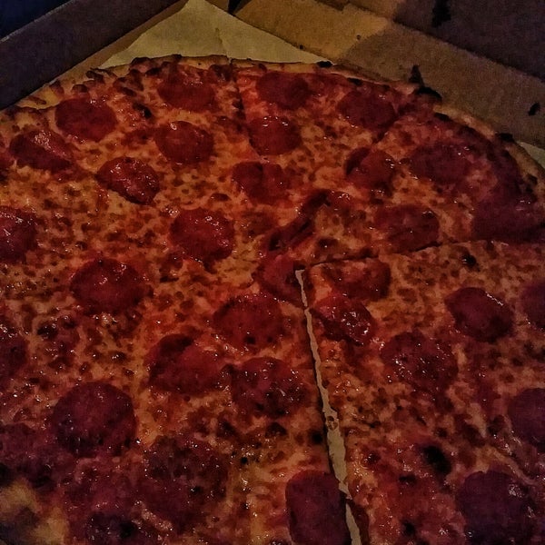 Снимок сделан в Hoboken Pizza &amp; Beer Joint пользователем @TripDawg 4/7/2018