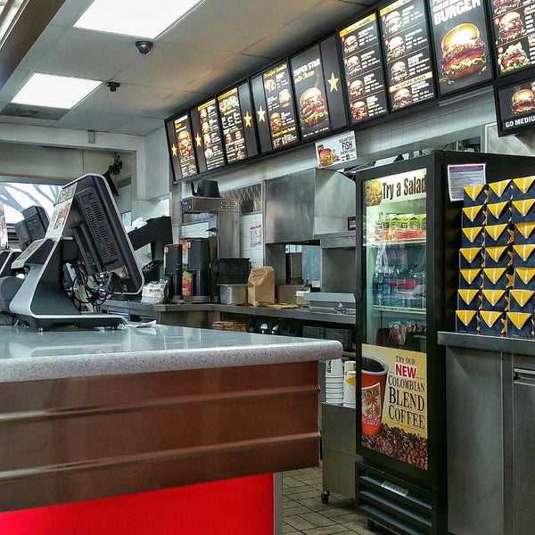 Carl's Jr. Kearny Mesa 4 tips from 393 visitors