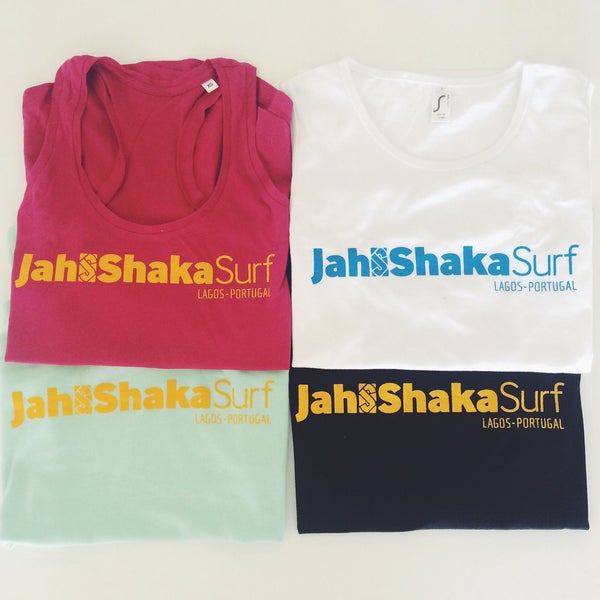Foto tomada en Jah Shaka Surf Shop  por Anastasia G. el 9/27/2015