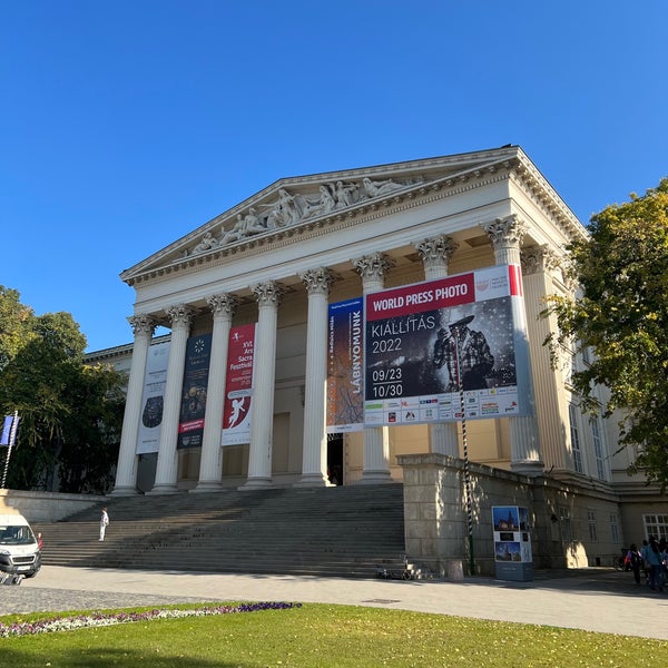 Foto tirada no(a) Magyar Nemzeti Múzeum por Viktória E. em 10/20/2022