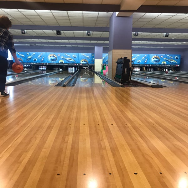 Sugár Bowling & Pub Budapest'de Bowling Salonu
