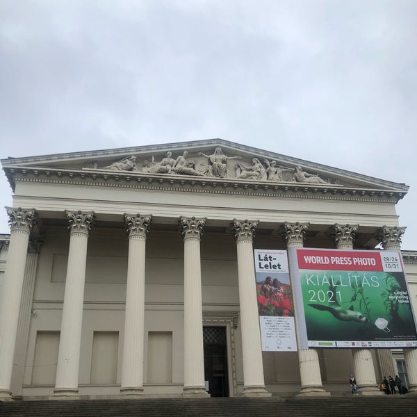 Foto tirada no(a) Magyar Nemzeti Múzeum por Viktória E. em 10/6/2021
