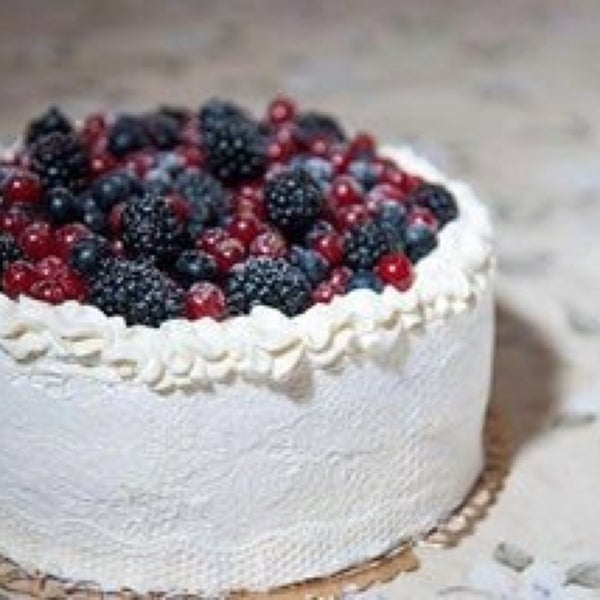 Фисташковое парфе. Кондитерская парфе. Трайфл баунти. Парфе трайфл панна котта. Парфе манго маракуйя.