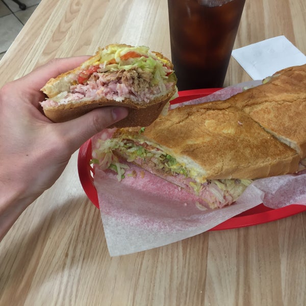 Photos At La Ideal Sandwich Shop 4 Tips