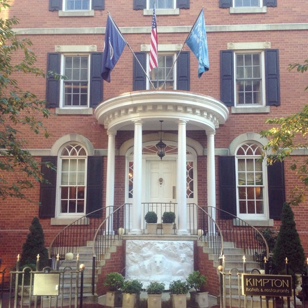 Photo taken at Morrison House Old Town Alexandria, Autograph Collection by Susan on 10/28/2014