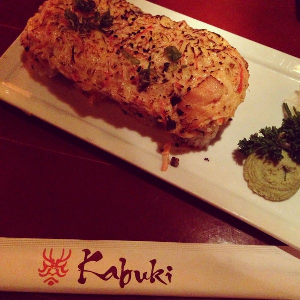 5/8/2013 tarihinde Susanziyaretçi tarafından Kabuki Sushi Thai Tapas'de çekilen fotoğraf