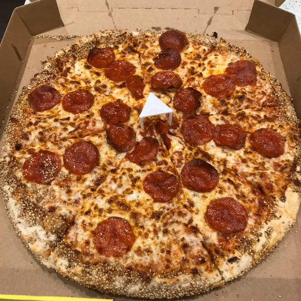 Hungry Howies Pizza Pizzeria in Tampa