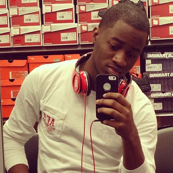 Shoe Carnival 740 Barrett Pkwy