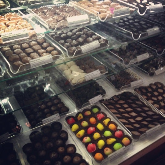 10/13/2012にJessica R.がKilwins Chocolates &amp; Ice Creamで撮った写真