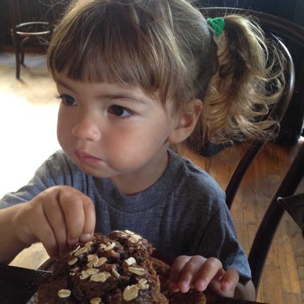 6/17/2014にZoeがCammareri Bakery &amp; Cafeで撮った写真