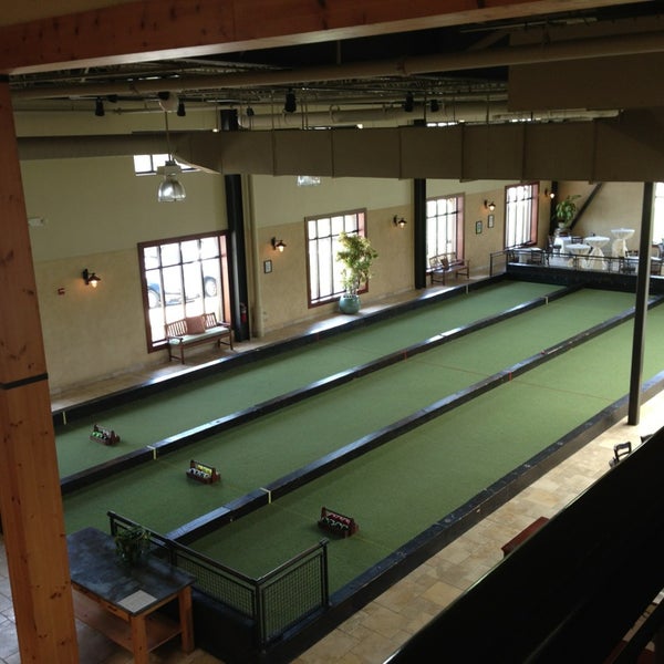 Photos at Pinstripes Event Space in Northbrook