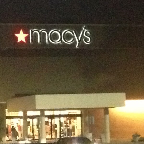 Macy's Furniture Gallery Atlanta'da Büyük Mağaza