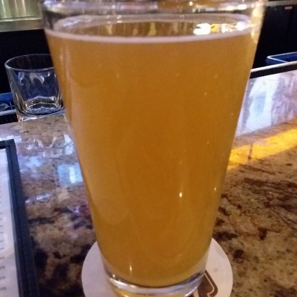 Photo taken at BJ&#39;s Restaurant &amp; Brewhouse by Jim M. on 1/28/2019
