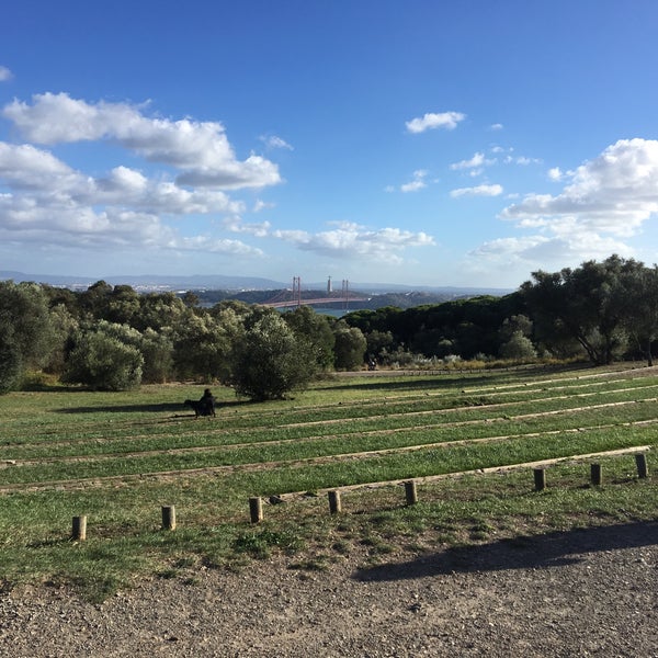 Photos à Anfiteatro Keil do Amaral Ajuda Parque Florestal de Monsanto