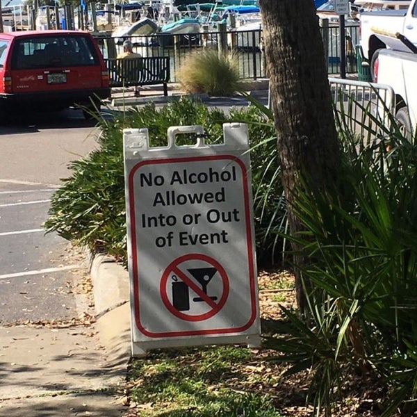 Photo taken at Dunedin Boat Club by Brian M. on 3/5/2017