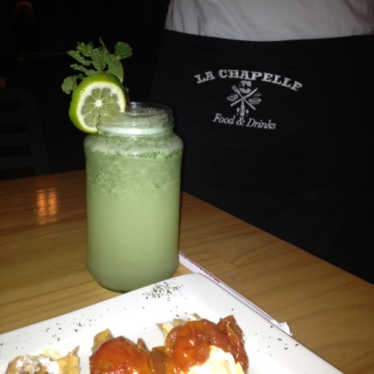 Photo taken at La Chapelle food &amp; drinks by Luis O. on 11/3/2012