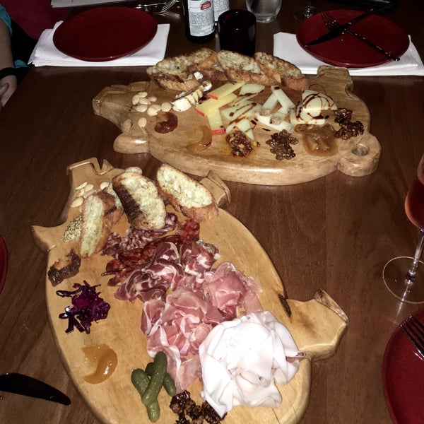 Artesano Tapas Vino Y Mas (Now Closed) Tapas Restaurant in Louisville