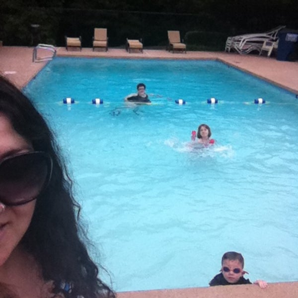 бассейн в норвегии. фон природа вода сибирь. Sc holzhausen тренировочная. лесная республика бассейн. куперс крик.