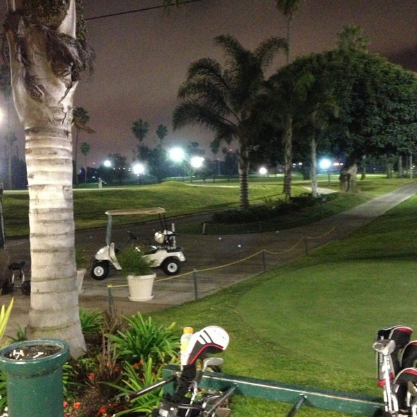 รูปภาพถ่ายที่ Westchester Golf Course โดย Ben M. เมื่อ 1/10/2013