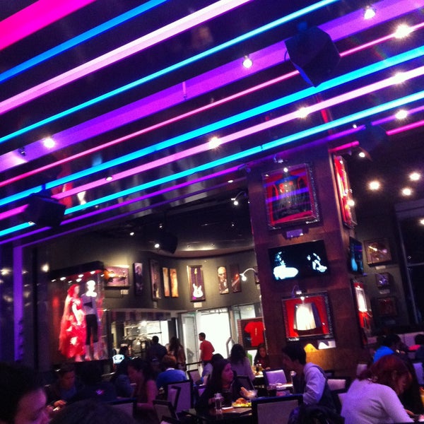 4/20/2013 tarihinde Harry L.ziyaretçi tarafından Hard Rock Cafe Santiago'de çekilen fotoğraf