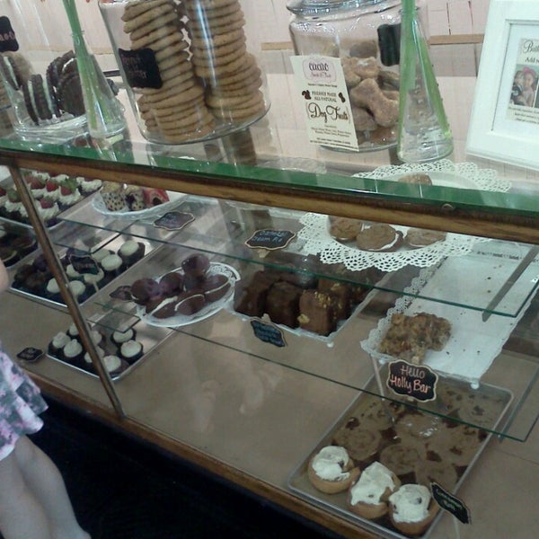 Cacao Sweets & Treats (Now Closed) Bakery in Grayslake