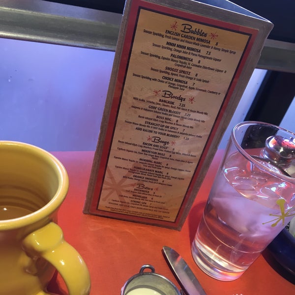 Photo taken at Snooze, an A.M. Eatery by Chicka E. on 6/8/2018