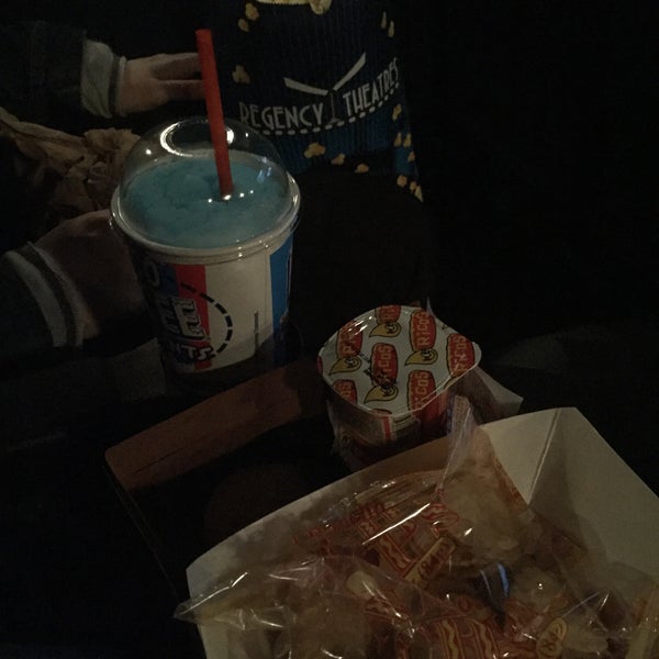 Regency Foothill Cinema 10 Movie Theater