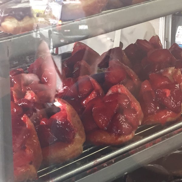 Photo taken at The Donut Man by Jeffrey K. on 6/15/2019