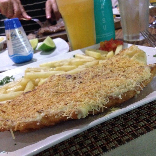 Foto scattata a Beirut Restaurant &amp; Lounge da Katherine G. il 2/3/2015