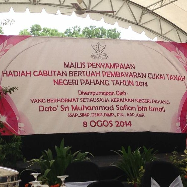 Photos à Pejabat Pengarah Tanah Dan Galian Pahang - Bureau