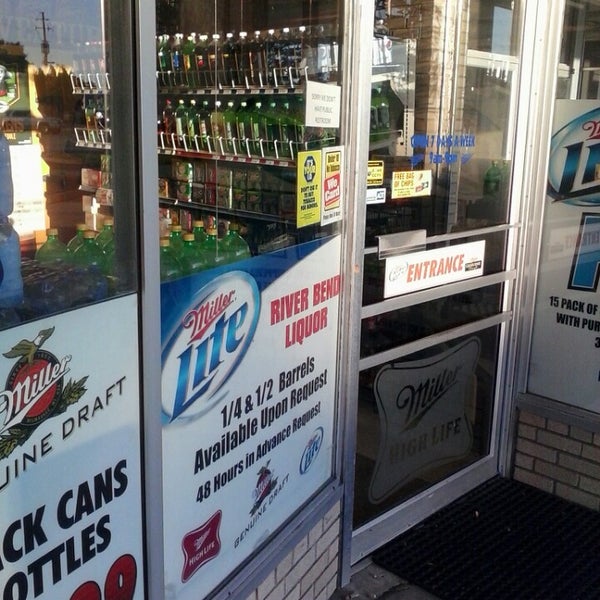 Riverbend Liquor (Jay's Liquor Inc) Liquor Store in Milwaukee