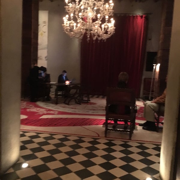Снимок сделан в Gramercy Park Hotel пользователем Albert C. 5/11/2017