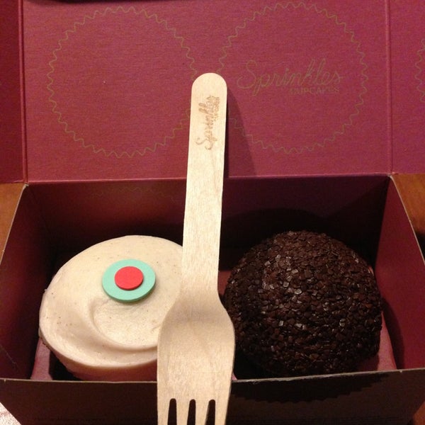 Sprinkles Cupcakes MidCity West 189 The Grove Dr