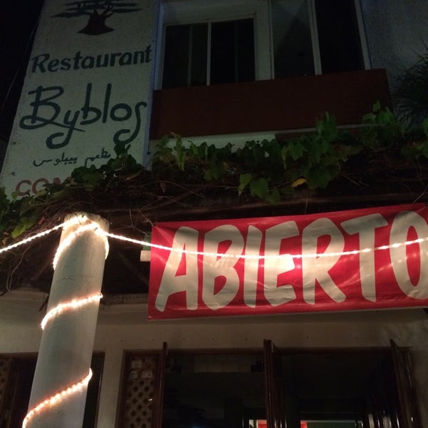 11/18/2014 tarihinde Mariana R.ziyaretçi tarafından Restaurant Byblos - Comida y Tacos Arabes'de çekilen fotoğraf