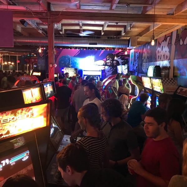 Foto scattata a Boxcar Bar + Arcade da LaMont&#39;e B. il 7/13/2019