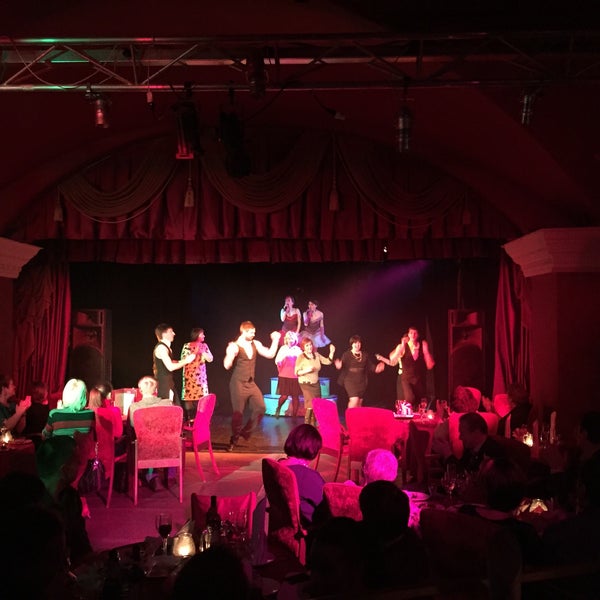 Photo prise au Театр-кабаре на Коломенской/ The Private Theatre and Cabaret par Yazon O. le2/28/2015