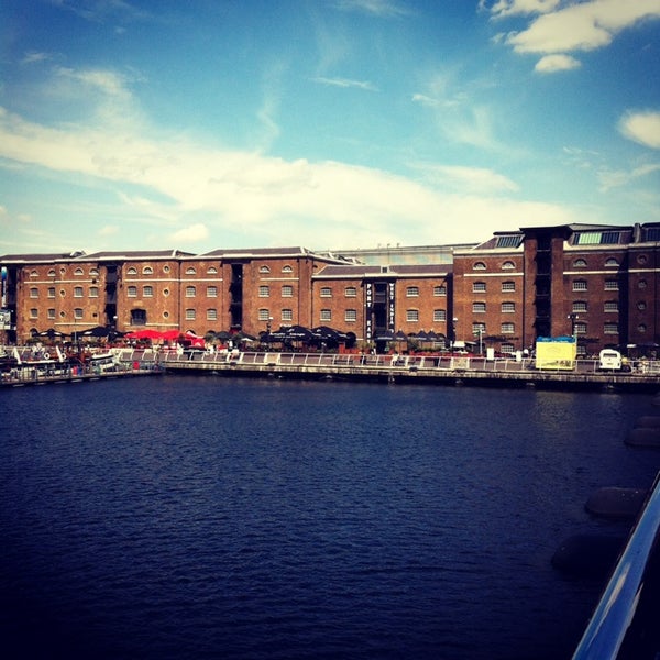 Photo taken at Marriott Executive Apartments London, West India Quay by Ariane v. on 7/4/2014