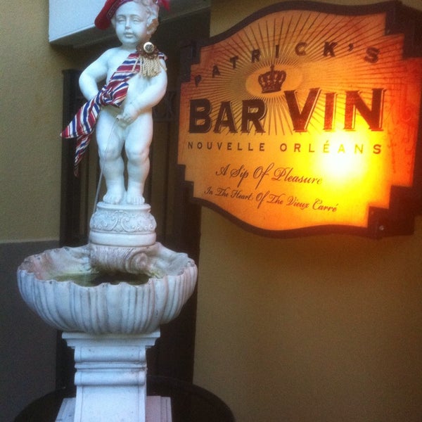 Das Foto wurde bei Patrick&#39;s Bar Vin von Bek A. am 7/10/2013 aufgenommen