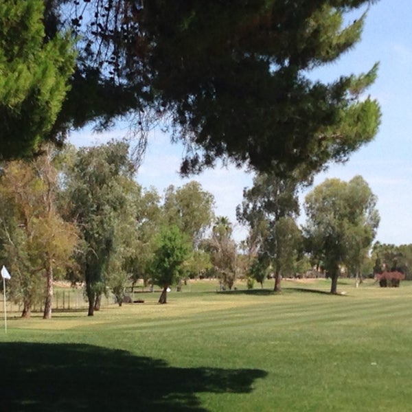 Foto scattata a Continental Golf Course da Stephen T. il 5/23/2014