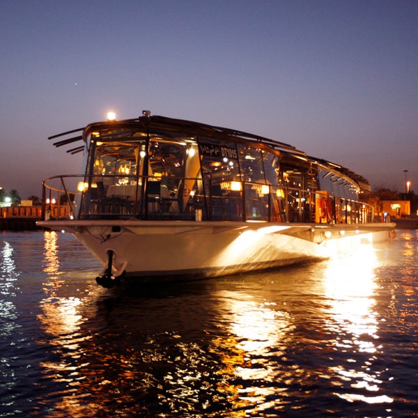Dhow Cruise по Дубай Марине