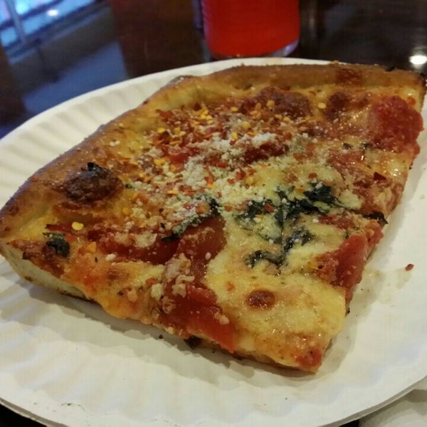 Photo taken at Solo Pizza NYC by Thunda J. on 6/4/2015
